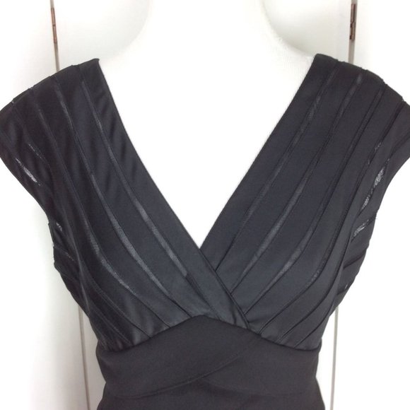 ADRIANNA PAPELL TIERED SHEATH COKTAIL DRESS - Picture 2 of 10